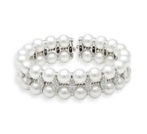 custom pearl bracelet